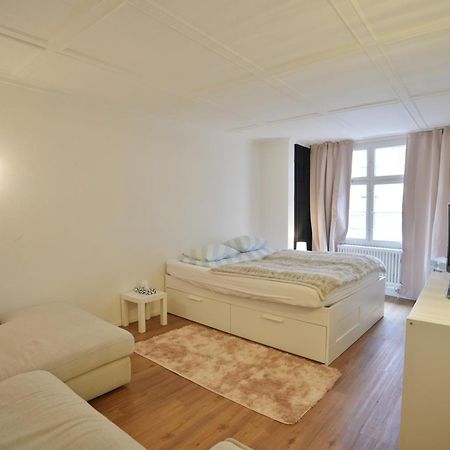 Cozy City Center, 4 Bedroom- 120Sq, 5Min Walk To Main Station Βασιλεία Εξωτερικό φωτογραφία