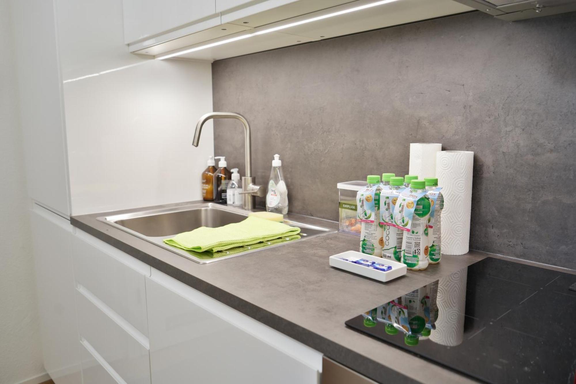 Cozy City Center, 4 Bedroom- 120Sq, 5Min Walk To Main Station Βασιλεία Εξωτερικό φωτογραφία